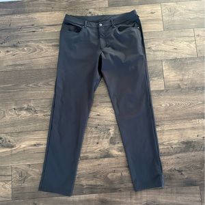 Lululemon men’s ABC Classic Fit Pant *Warpstreme - 36x34